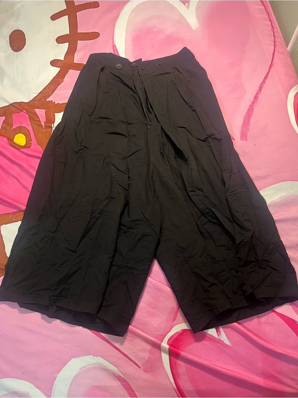 High-Waist Black Women's Wide-Leg Shorts